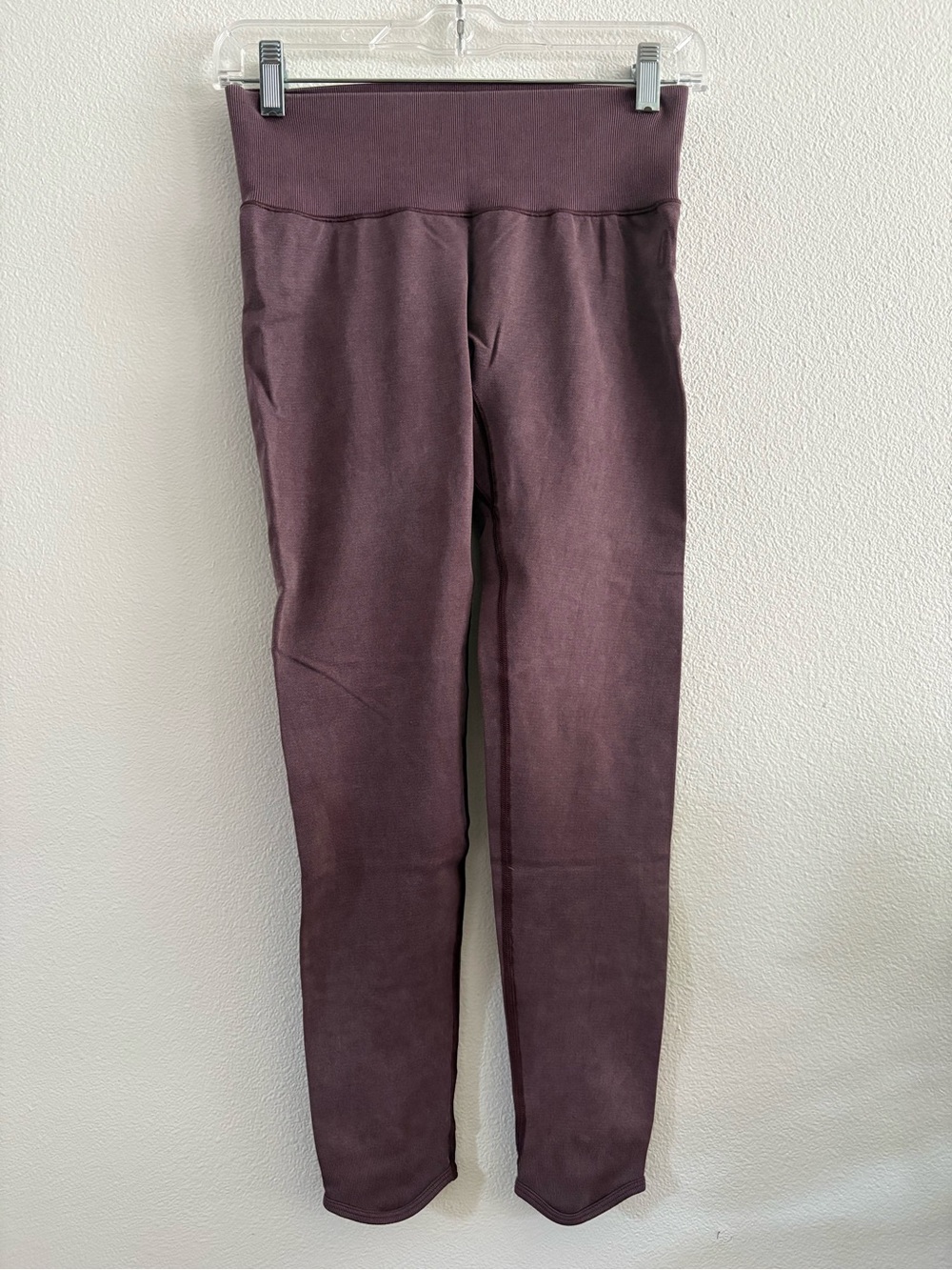 Gymshark Lustre Seamless Leggings in Winter Berry Purple